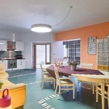 Holiday home Rosa *